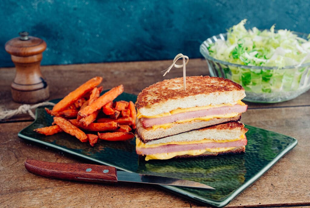 Burger façon croque au Pave Cœur de Braise